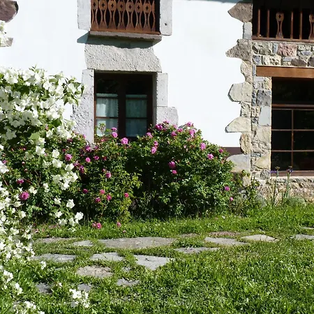 فندق مبيت وإفطار Riegos Caso